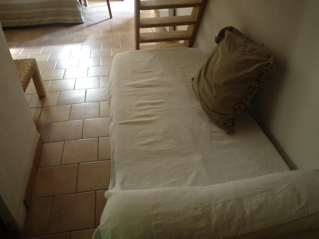 Auberge Des Seguins Buoux Номер фото