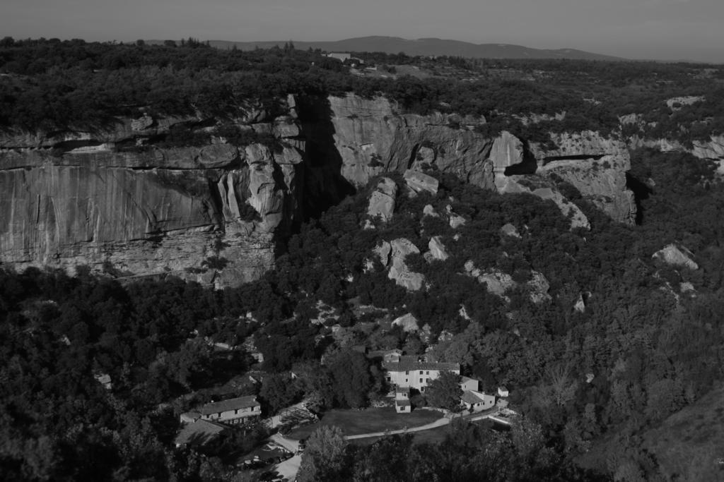 Auberge Des Seguins Buoux Екстер'єр фото