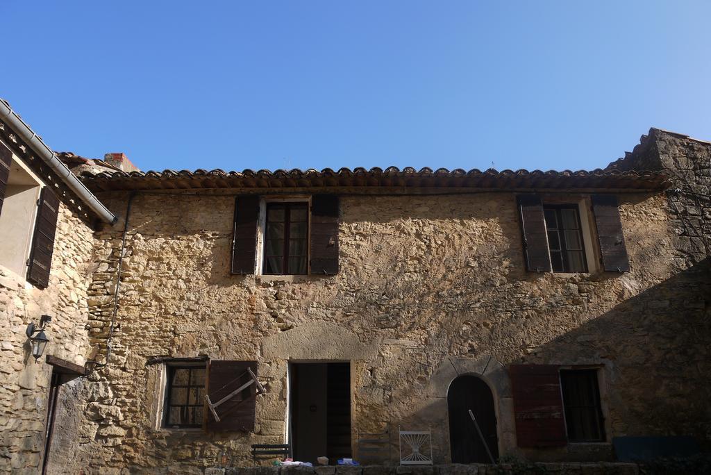 Auberge Des Seguins Buoux Екстер'єр фото