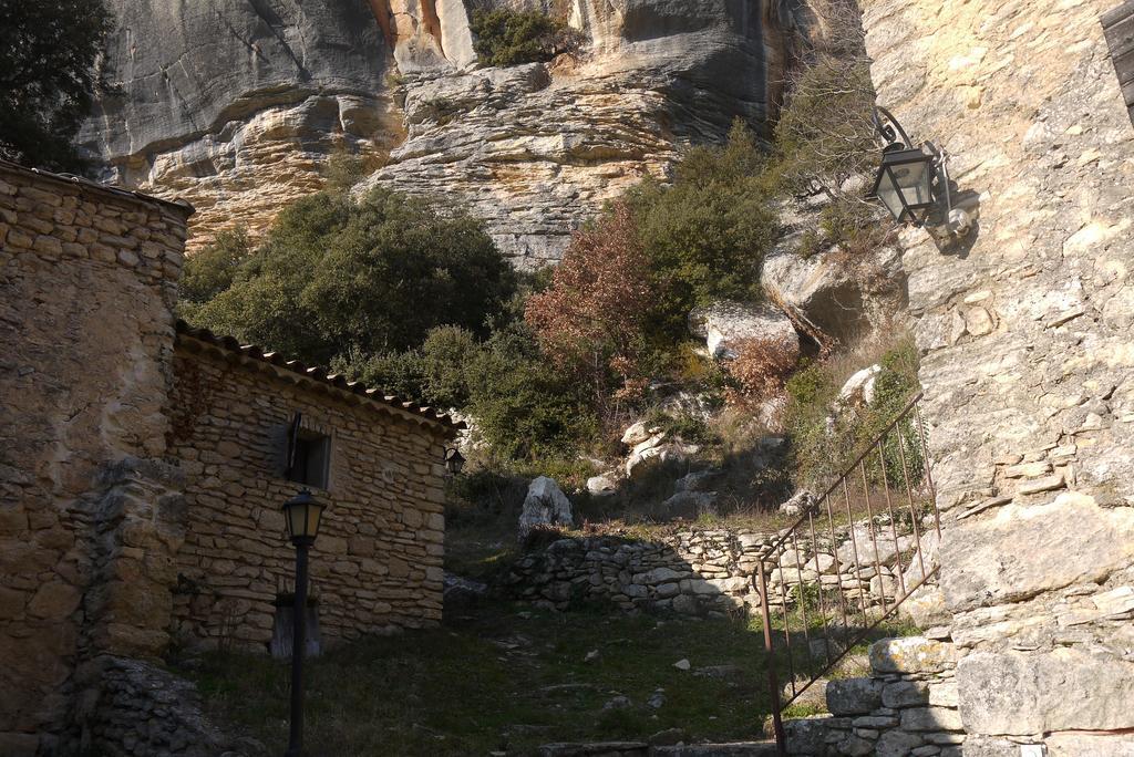 Auberge Des Seguins Buoux Екстер'єр фото