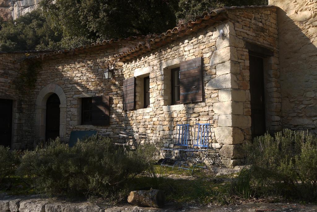 Auberge Des Seguins Buoux Екстер'єр фото